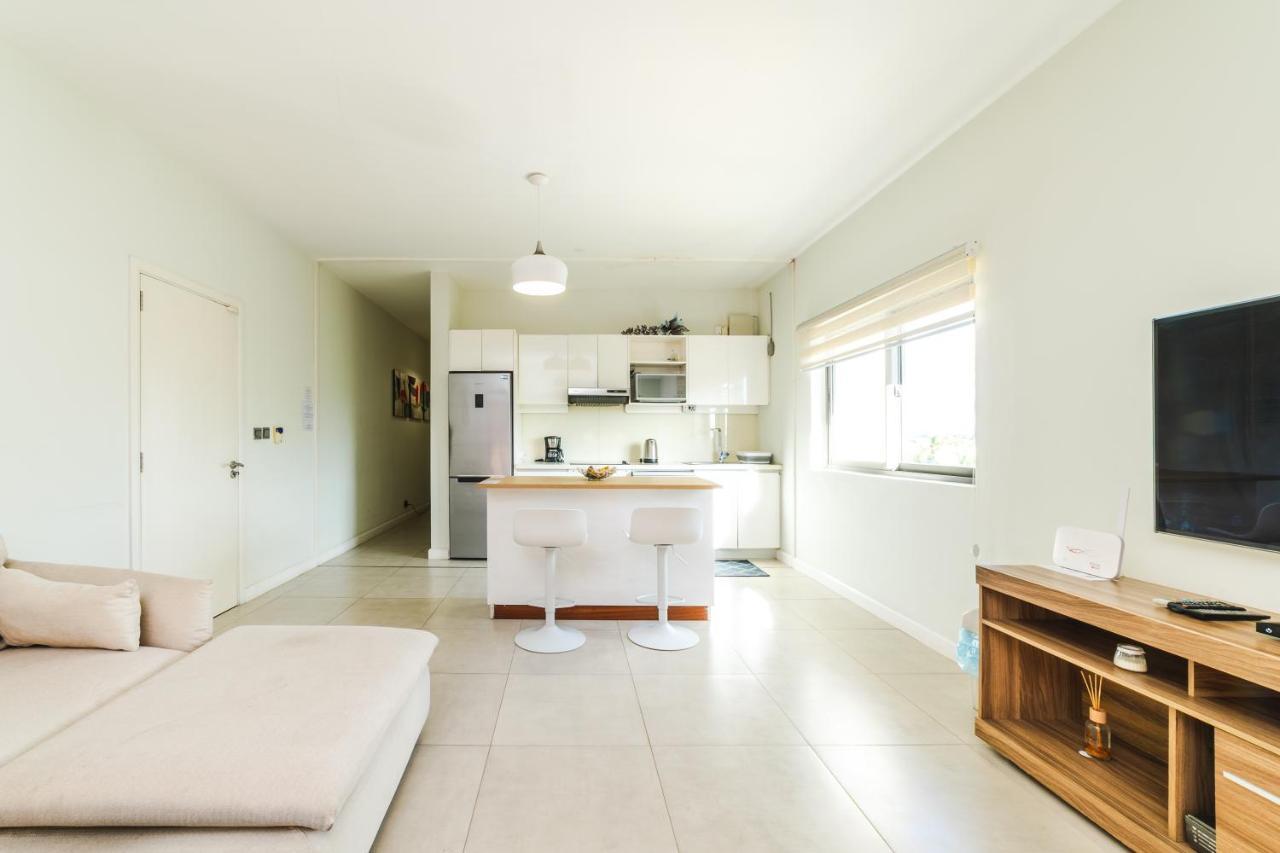 Beachcove Apartment 9 In Pereybere Pereybere Beach Exteriér fotografie