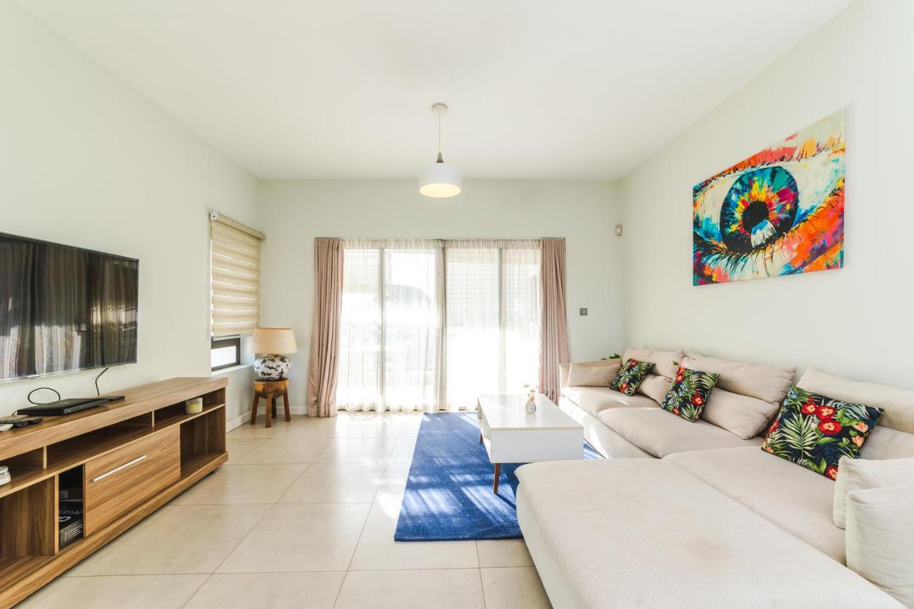 Beachcove Apartment 9 In Pereybere Pereybere Beach Exteriér fotografie
